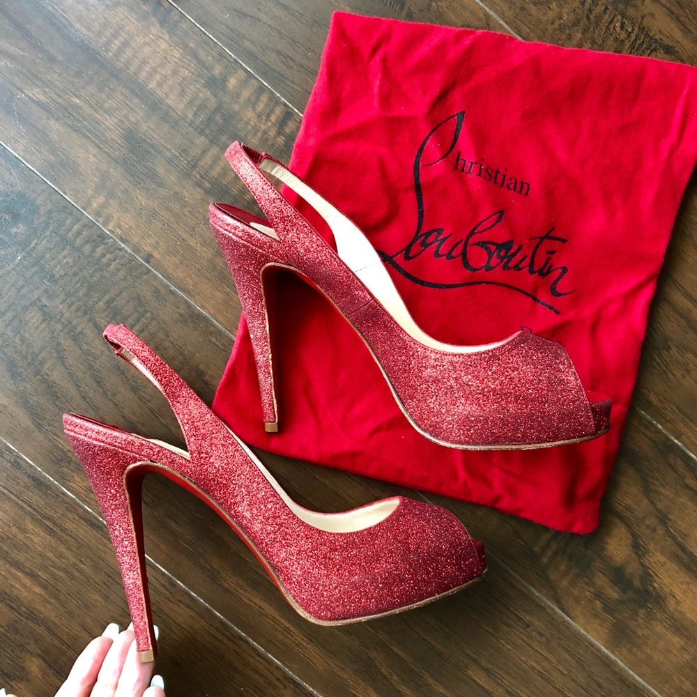 Never worn 39 Very Prive Louboutin